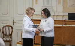 na zdjęciu osoby podczas uroczystości