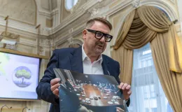 na zdjęciu osoby podczas uroczystości