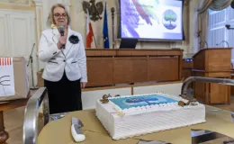 na zdjęciu osoby podczas uroczystości