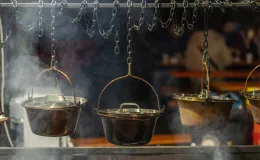 na zdjęciu osoby podczas Świąt na Starówce