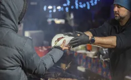 na zdjęciu osoby podczas Świąt na Starówce