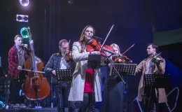 na zdjęciu osoby podczas Świąt na Starówce