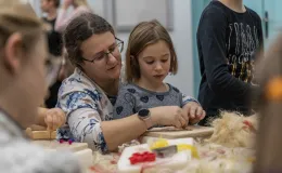 na zdjęciu osoby podczas Świąt na Starówce