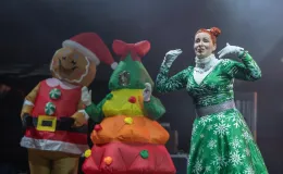 na zdjęciu osoby podczas Świąt na Starówce