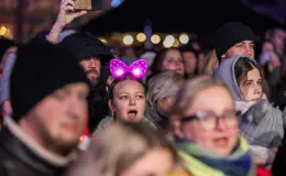 na zdjęciu osoby podczas Świąt na Starówce