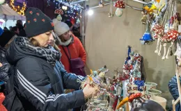 na zdjęciu osoby podczas Świąt na Starówce