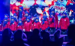 na zdjęciu osoby podczas Świąt na Starówce