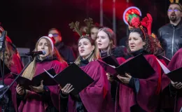 na zdjęciu osoby podczas Świąt na Starówce