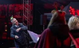 na zdjęciu osoby podczas Świąt na Starówce