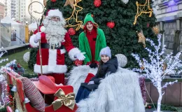 na zdjęciu osoby podczas Świąt na Starówce