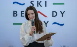 na zdjęciu osoby podczas spotkania