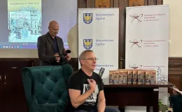 Na zdjęciu promocja książki Witkacego granice 