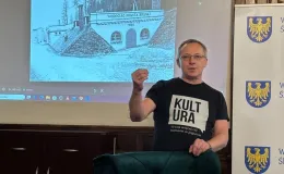 Na zdjęciu promocja książki Witkacego granice 