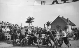 Na zdjęciu wyścigi 