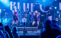 na zdjęciu osoby podczas Sylwestra