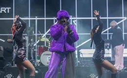 na zdjęciu osoby podczas Sylwestra