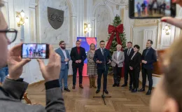 na zdjęciu osoby podczas konferencji