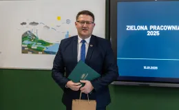 na zdjęciu osoby podczas otwarcia