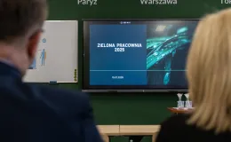 na zdjęciu osoby podczas otwarcia