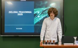 na zdjęciu osoby podczas otwarcia