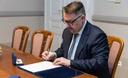 na zdjęciu osoby podczas spotkania