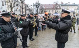 na zdjęciu osoby podczas otwarcia PSK