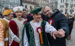 na zdjęciu osoby podczas otwarcia PSK