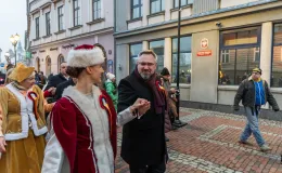 na zdjęciu osoby podczas otwarcia PSK