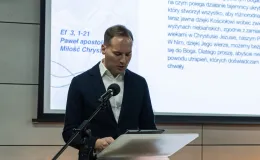 na zdjęciu osoby podczas maratonu