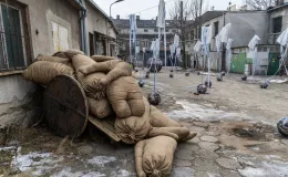 na zdjęciu aktorzy i widzowie podczas spektaklu