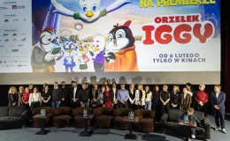 na zdjęciu osoby podczas premiery