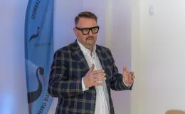 na zdjęciu osoby i wnętrza nowej świetlicy