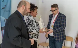 na zdjęciu osoby i wnętrza nowej świetlicy