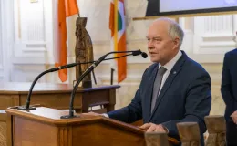 na zdjęciu osoby podczas uroczystości