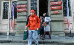 na zdjęciu osoby podczas spotkania