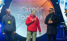 na zdjęciu osoby podczas spotkania ze skoczkiem