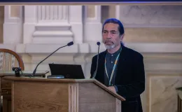 na zdjęciu osoby na spotkaniu