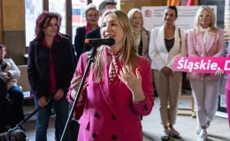 na zdjęciu osoby podczas spotkania