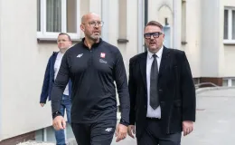 na zdjęciu minister wraz z towarzyszącymi osobami