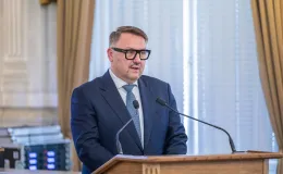 na zdjęciu osoby podczas uroczystości