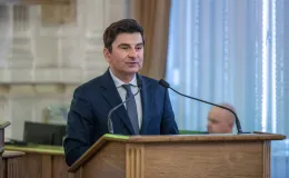 na zdjęciu osoby podczas uroczystości