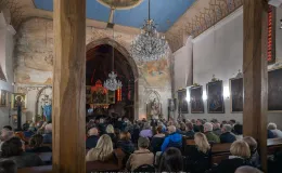 na zdjęciu osoby podczas koncertu w kościele