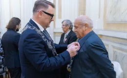 na zdjęciu osoby podczas ceremonii
