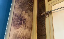 na zdjęciu osoby na salach