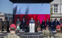 na zdjęciu osoby podczas uroczystości