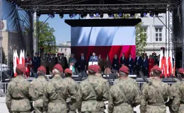 na zdjęciu osoby podczas uroczystości