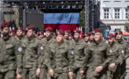 na zdjęciu osoby podczas uroczystości