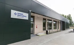 na zdjęciu nowy dom kultury