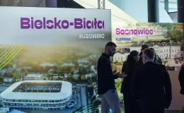 na zdjęciu stoisko miasta