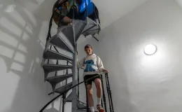 na zdjęciu osoby podczas nocy muzeów